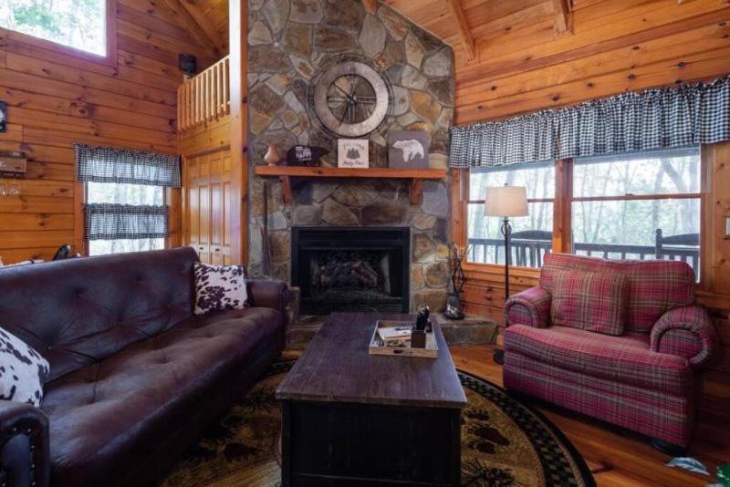 Villa Mountain Time Cabin, Hot tub, Fire Pit, Fireplace à Blue Ridge Extérieur photo