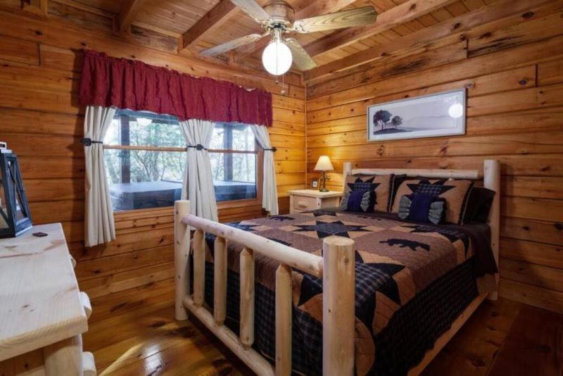 Villa Mountain Time Cabin, Hot tub, Fire Pit, Fireplace à Blue Ridge Extérieur photo