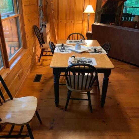 Villa Mountain Time Cabin, Hot tub, Fire Pit, Fireplace à Blue Ridge Extérieur photo